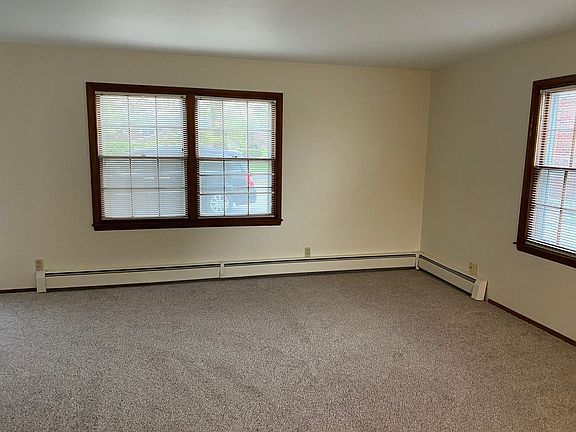 5th image of 1817 Douglas Ave #0