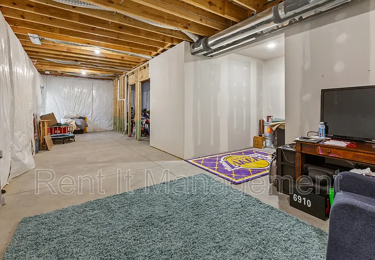 6910 Stony Point Dr — Photo 29
