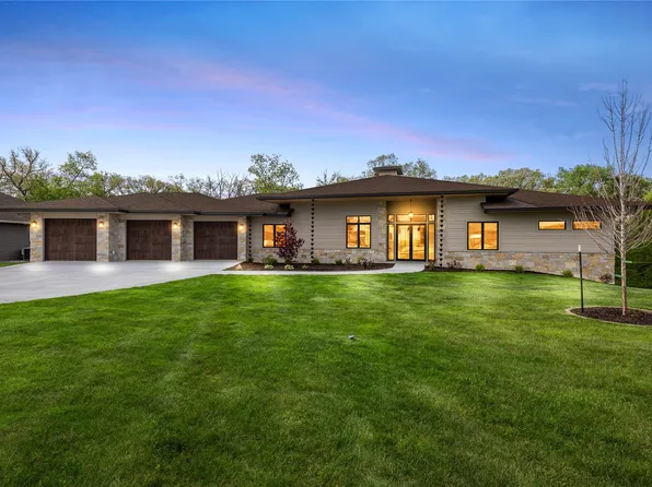 215 Northridge, Kalona, IA 52247