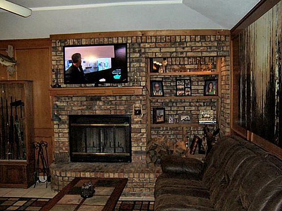 4th image of 5101 Maplewood Ct