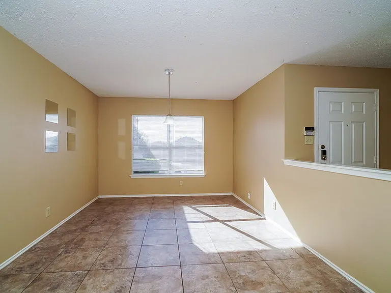 6942 Saharastone Dr — Photo 7