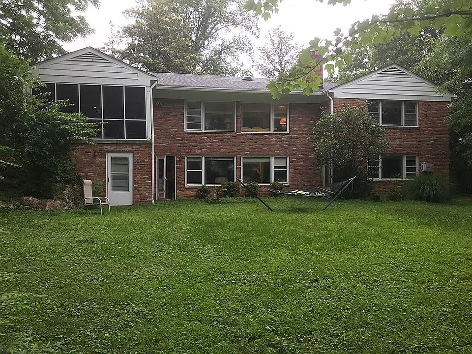 1st image of 426 E Columbia St