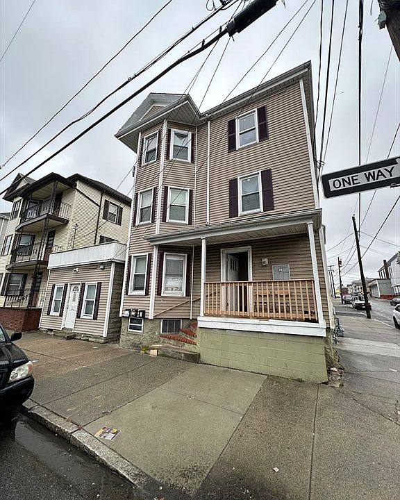 2nd image of 519 N Front St