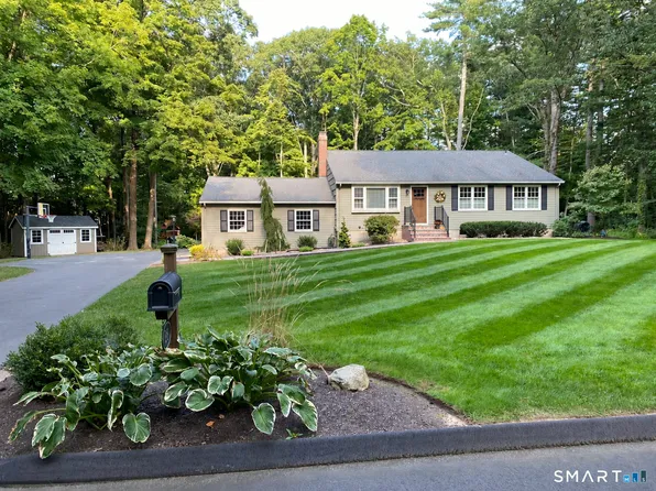 26 Minister Brook Drive, Simsbury, CT 06070