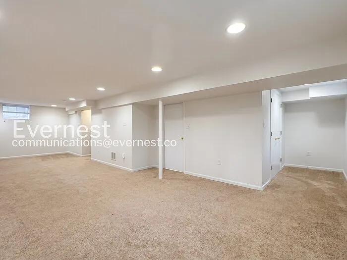 5427 Varnum St — Photo 7
