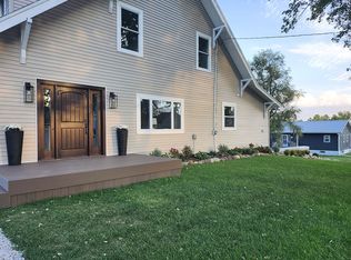100 8th St, Adair, IA 50002
