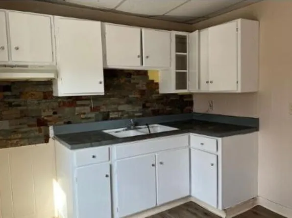 98 Lime St, Rochester, NY 14606