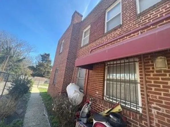 829 48th Pl NE, Washington, DC 20019