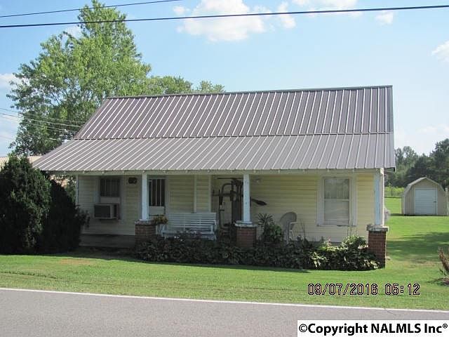1st image of 2802 Charity Ln