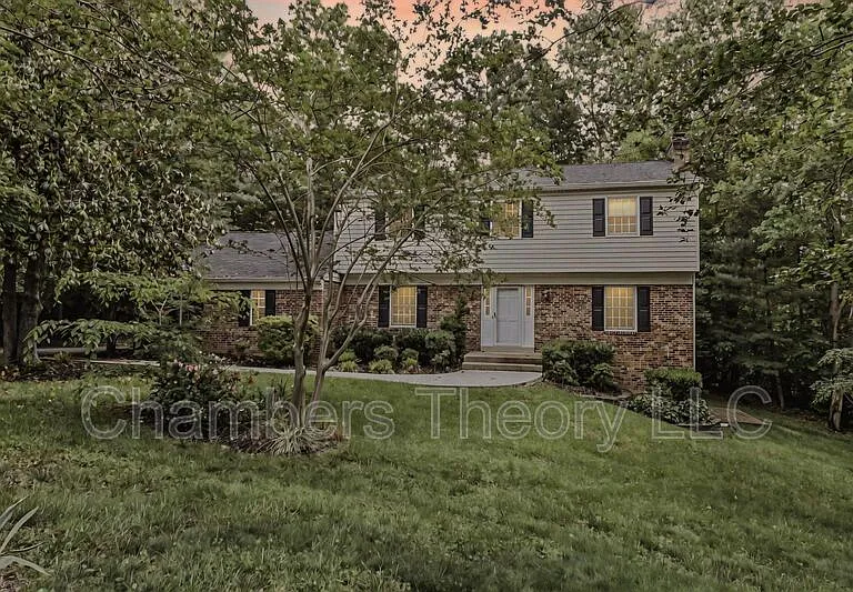 8504 Shadeway Pl — Photo 1