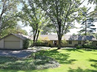 9835 W Raintree Dr N, Columbus, IN 47201