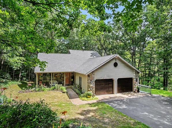 11793 W Baker Rd, Greenville, MI 48838