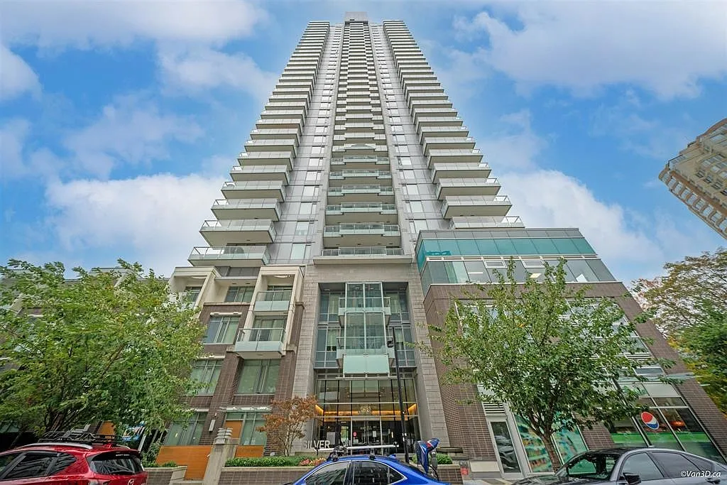 2 bed, 755 sqft, $2,900 — Photo 1
