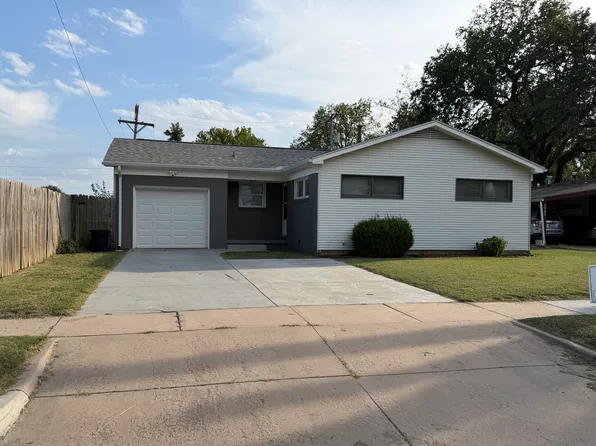 3537 W Del Sienno St, Wichita, KS 67203