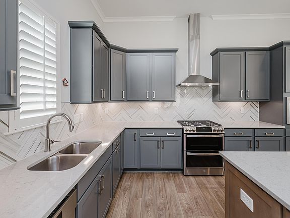 3rd image of 5733 Calton Rd