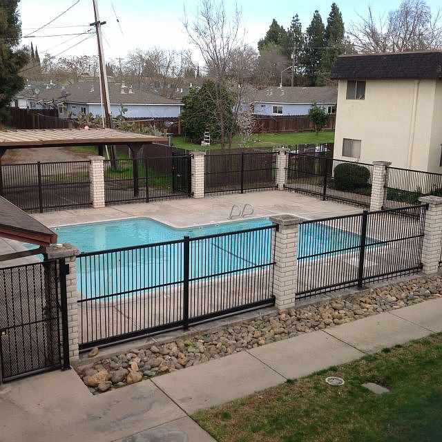 2nd image of 303 Starr Ave APT 29