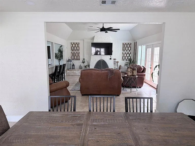 4012 Chile Dr — Photo 23