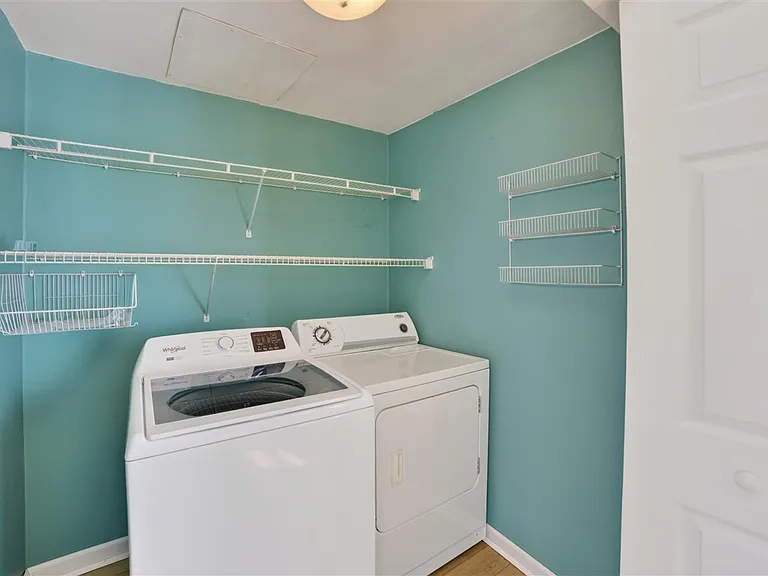 520 Wachtel Ave — Photo 17