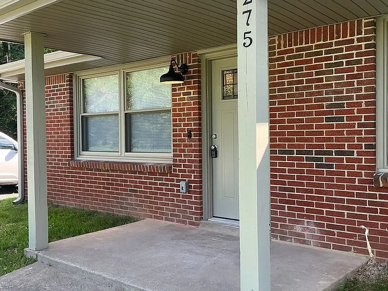 275 Attaway Rd — Photo 4