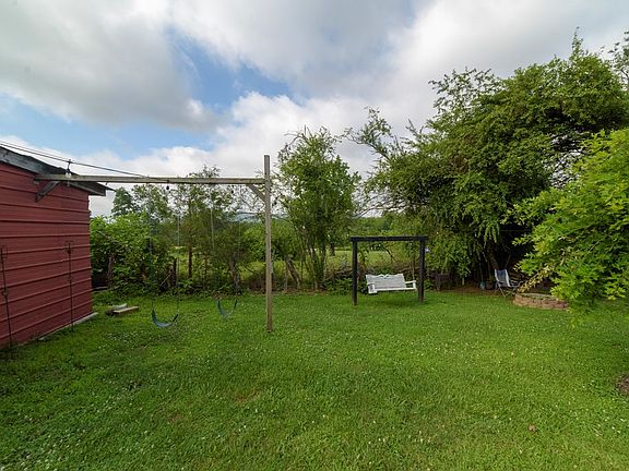 5th image of 87 Westmoreland Rd