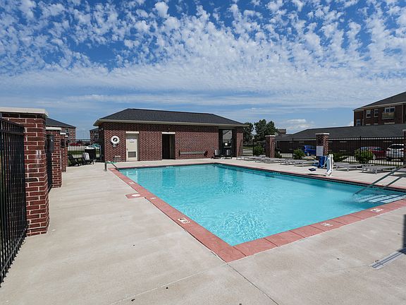 3rd image of 1420 NW 18th St #1B-1Ba-654Sqft