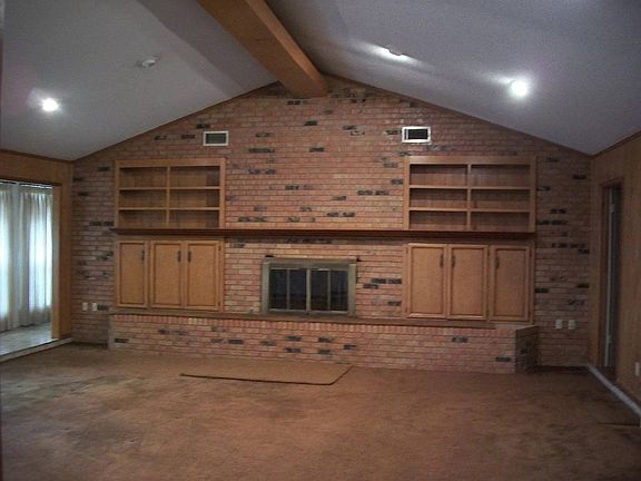 2nd image of 1112 Country Club Dr