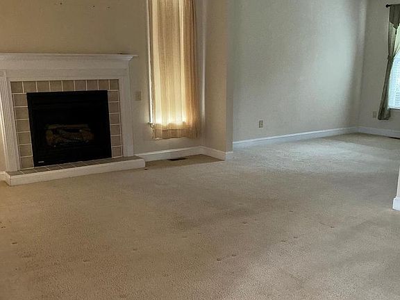 4th image of 11910 Stonehenge Dr