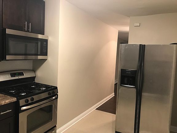 2nd image of 1711 W Chariot Ct APT 2B