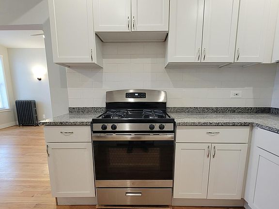 3rd image of 1010 W Loyola Ave #3