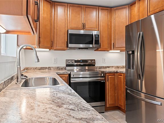 3rd image of 2305 National St