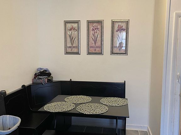 5th image of 225 Solano Dr NE #225