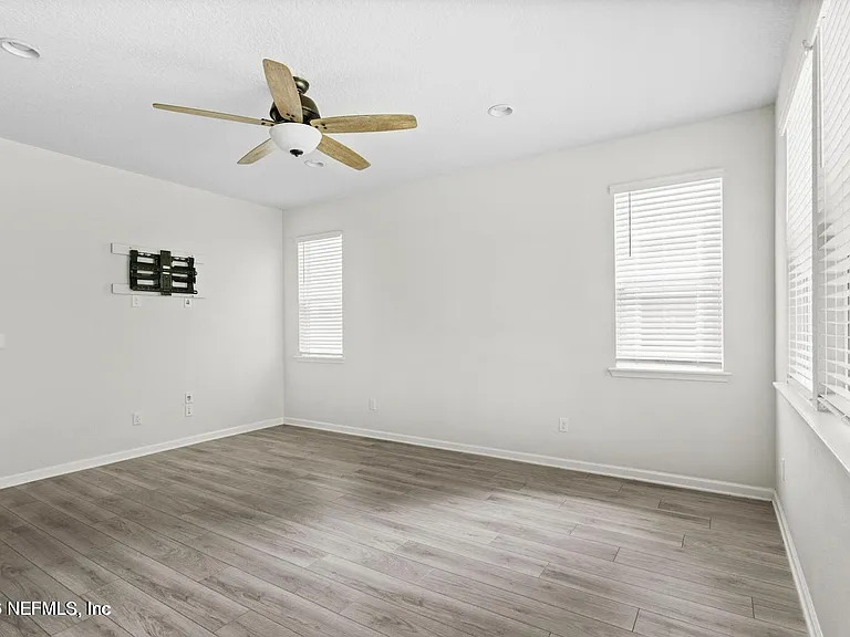 3067 Alpin Dr — Photo 4