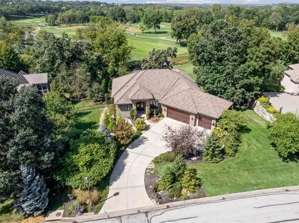 50 Hever Knl, Belton, MO 64012
