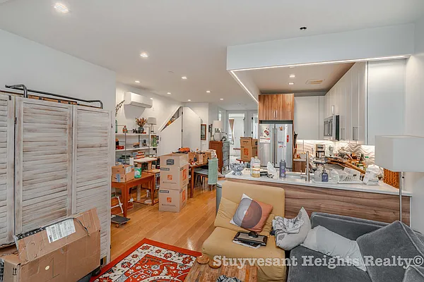 Rented by Stuyvesant Heights Realty Corp | media 14