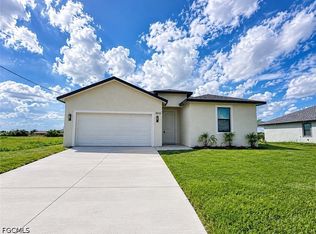 9015 Largo Cir, Labelle, FL 33935