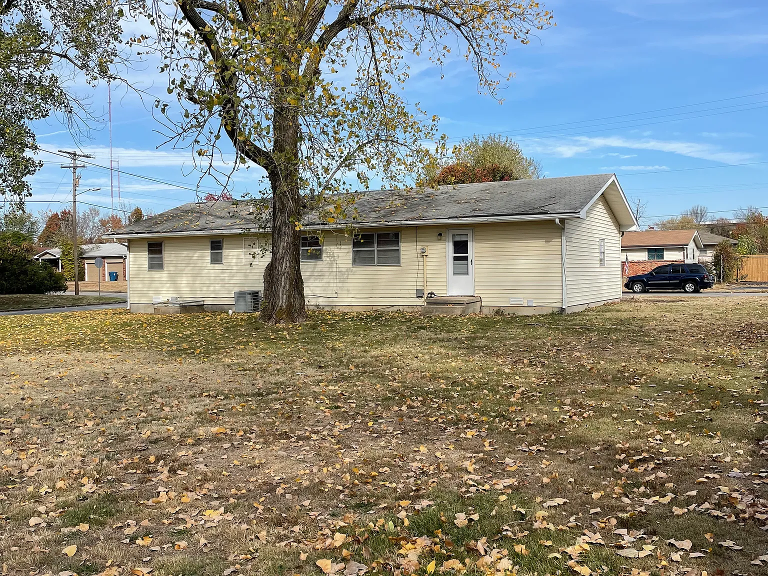 3 bed, $1,350 — Photo 3