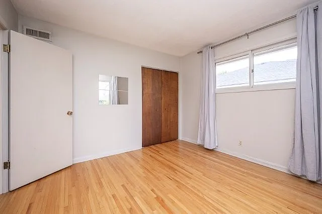 2223 35th St SW — Photo 13
