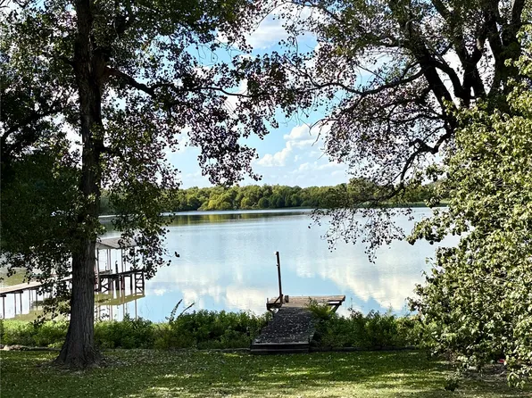 307 Lakewood Dr, Waxahachie, TX 75165