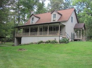 673 Fox Hollow Rd, Mill Hall, PA 17751