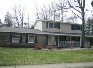 1309 Wakefield Dr, Midland, MI 48640