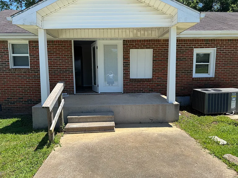 155 Morris Rd — Photo 3