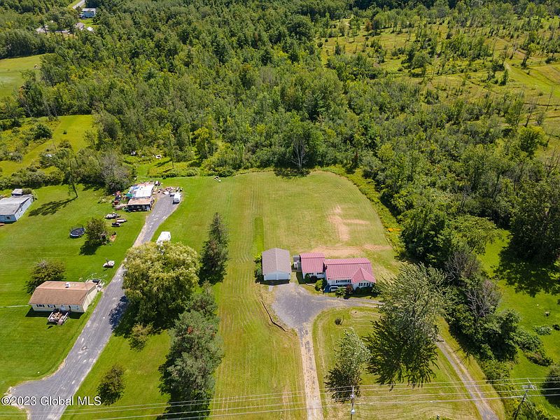 5th image of 1369 Township Road