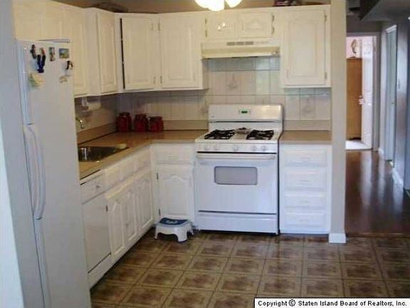 2nd image of 12 Debbie St #B