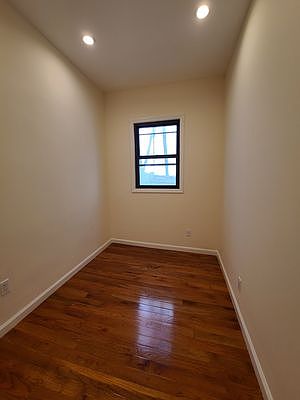 4th image of 690 10th Ave #5