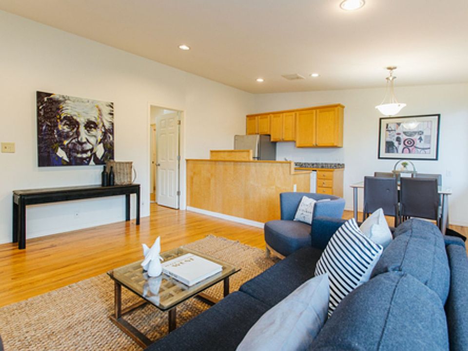 1st image of 3015 Queen Anne Ave N #5