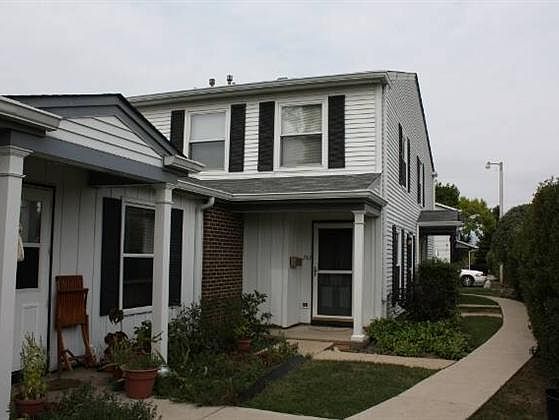 1st image of 743 Wellington Ave