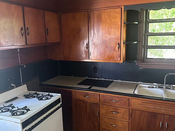 3rd image of 500 N Columbia St #1