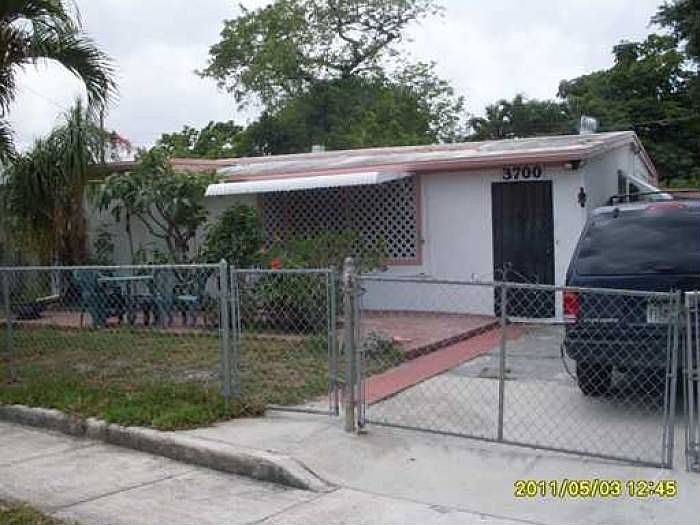 1st image of 3700 SW 45th Ave