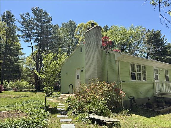 2nd image of 100 Snuff Mill Rd