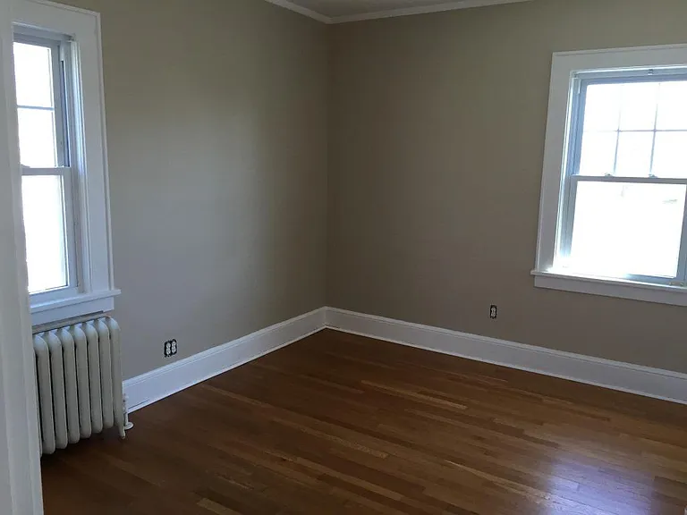 Second bedroom (2)